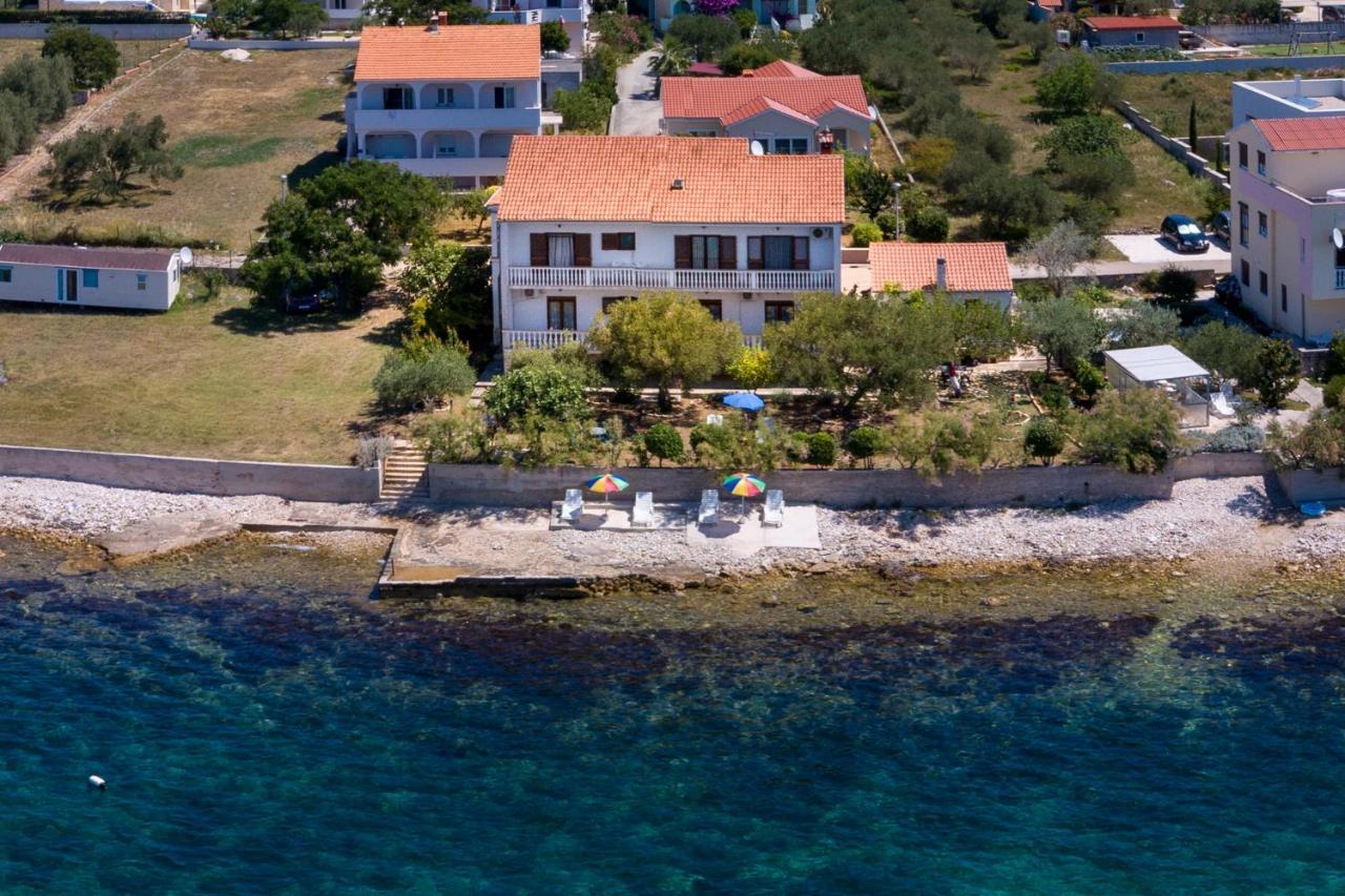 Family Friendly Seaside Apartments Kozino, Zadar - 5756 Петркане Екстериор снимка