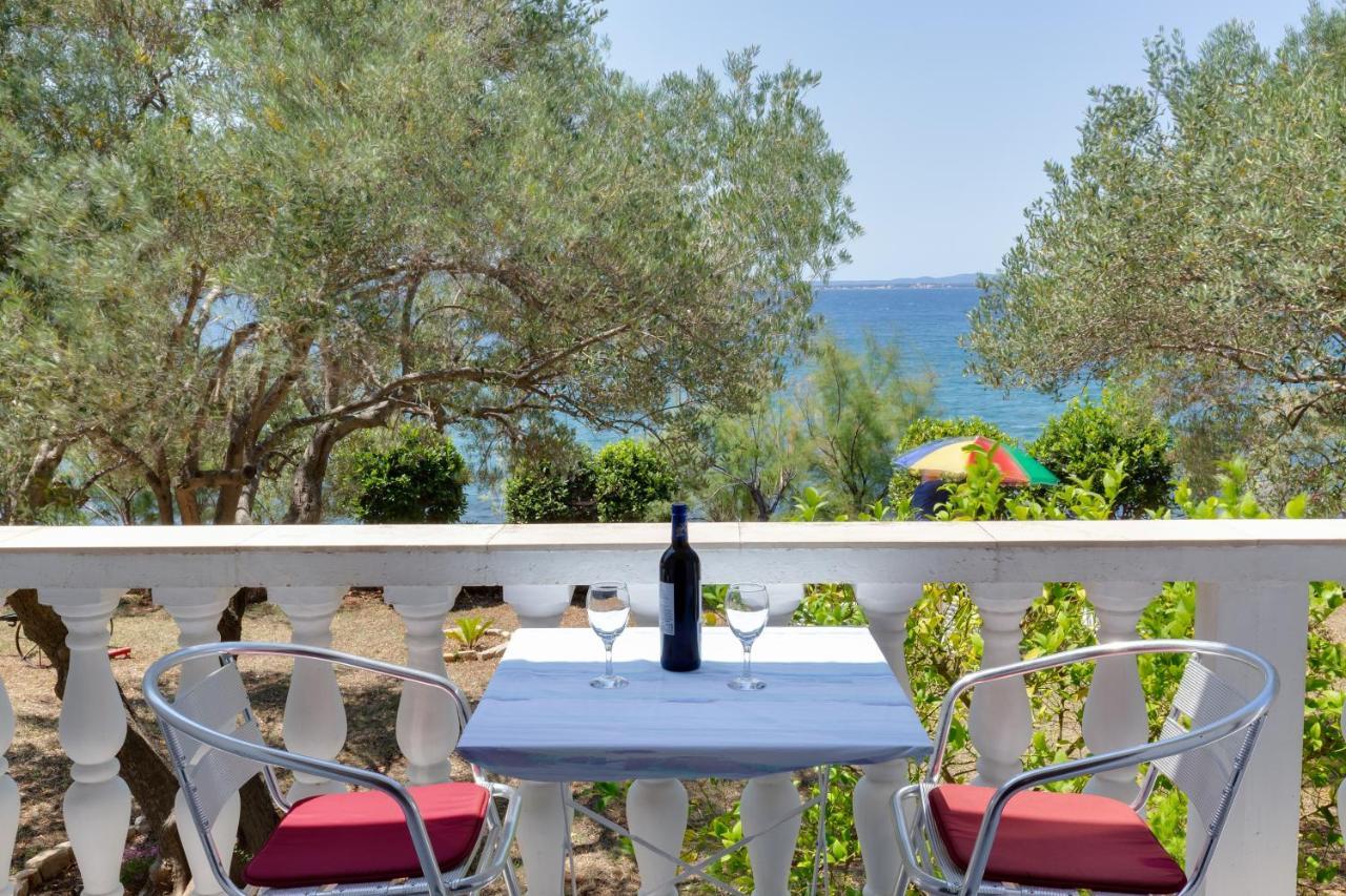 Family Friendly Seaside Apartments Kozino, Zadar - 5756 Петркане Екстериор снимка